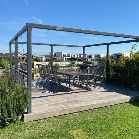 Slnecny Dom Pri Jazere Βίλα