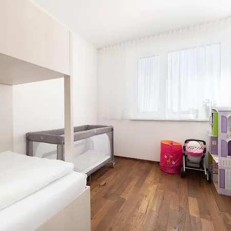 Villa Slnecny Dom Pri Jazere