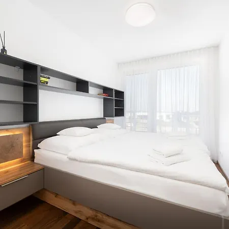 Villa Slnecny Dom Pri Jazere