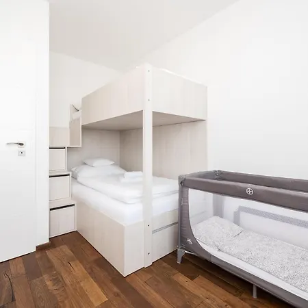 Slnecny Dom Pri Jazere *