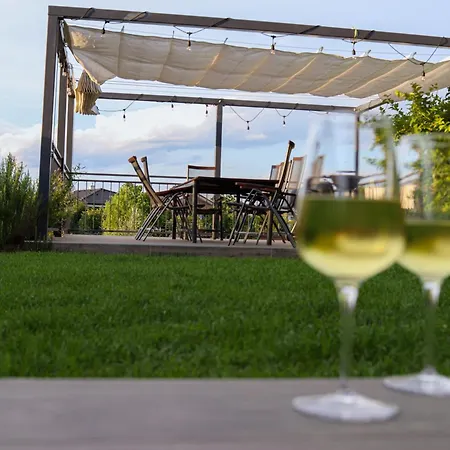 Slnecny Dom Pri Jazere Hruba Borsa