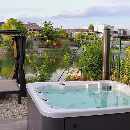 Βίλα Slnecny Dom Pri Jazere