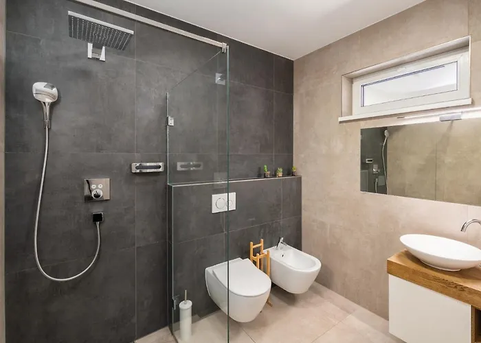 Slnecny Dom Pri Jazere