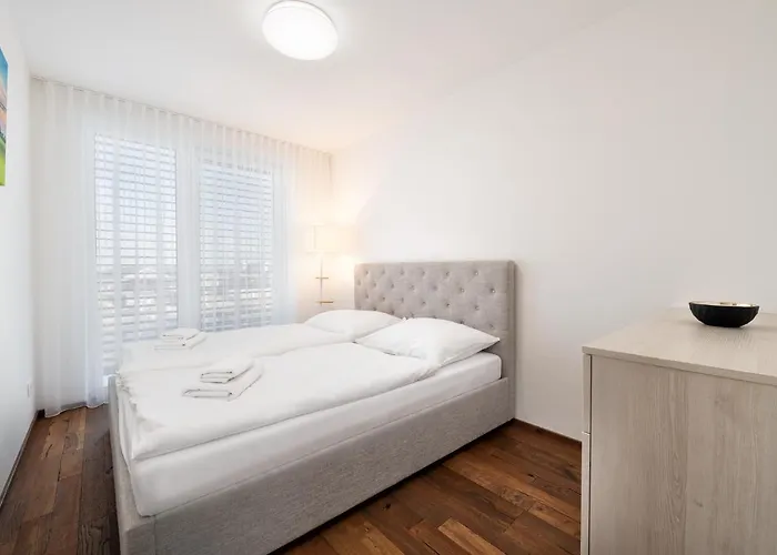 Slnecny Dom Pri Jazere Villa Hruba Borsa