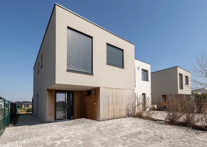 Villa Slnecny Dom Pri Jazere *