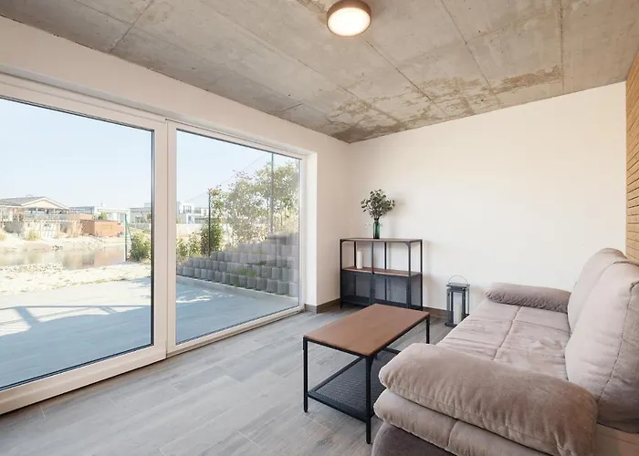 Slnecny Dom Pri Jazere